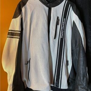 Harley-Davidson Men Hideaway Perforated Leather Jacket